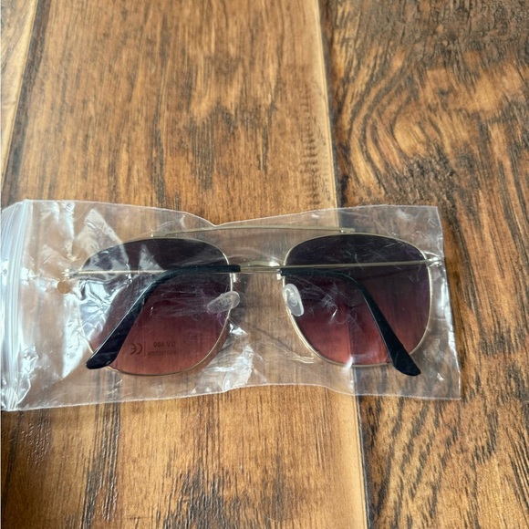 Aviator Sunglasses - Picture 3 of 3